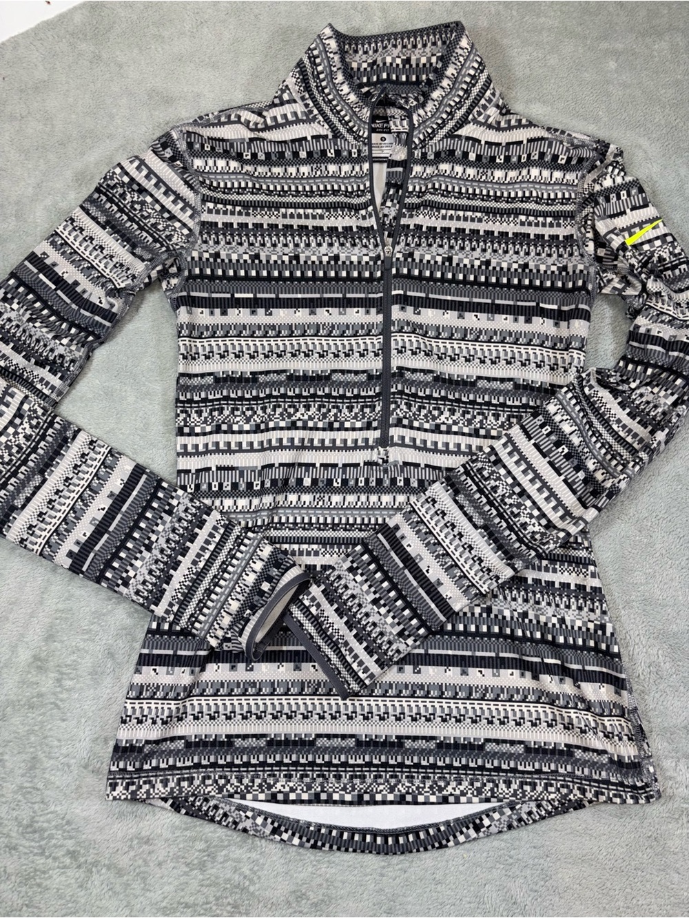 Nike Pro Hyperwarm Half-Zip Geometric Tribal Print Pullover Top - Small